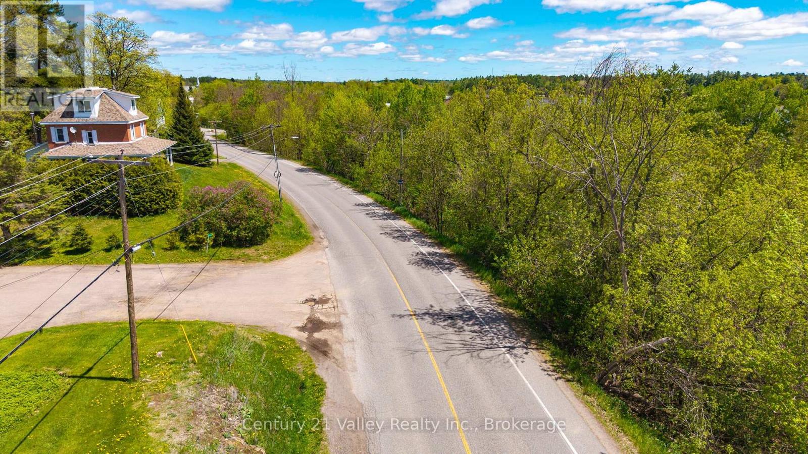 636 Mill Street, Greater Madawaska, Ontario K0J 1H0 - Photo 26 - X12922572