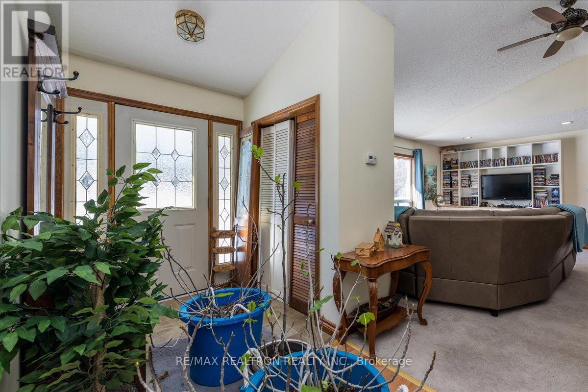 4051 Glen Cedar Drive, Ramara, Ontario  L3V 6H7 - Photo 2 - S13169484