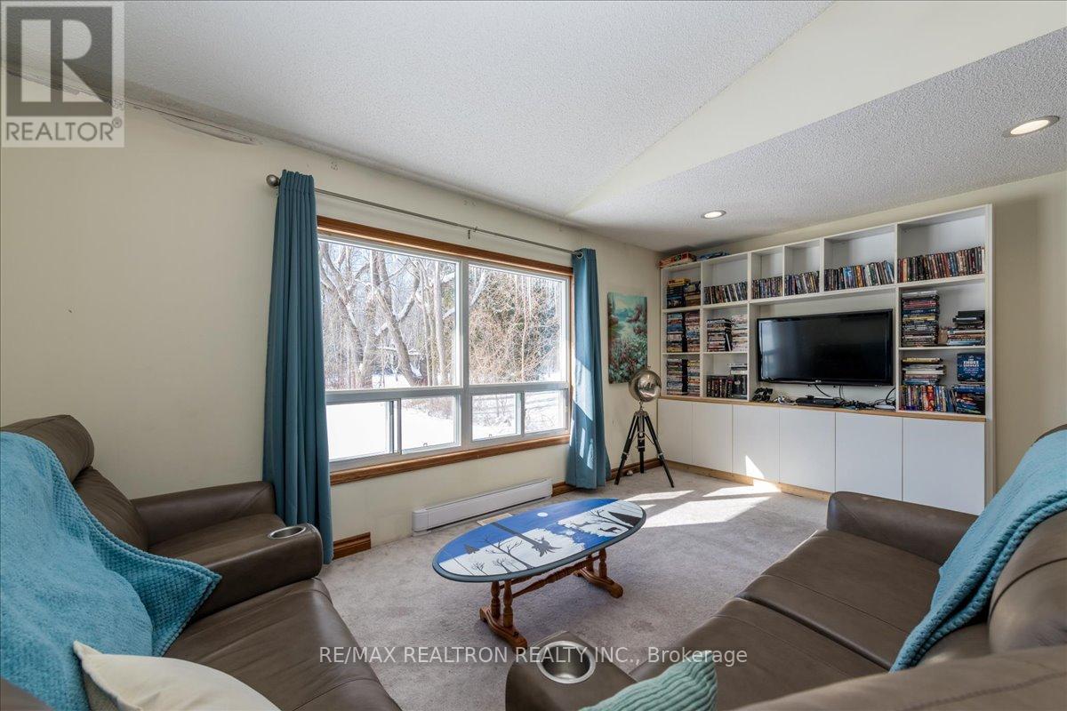 4051 Glen Cedar Drive, Ramara, Ontario  L3V 6H7 - Photo 4 - S13169484