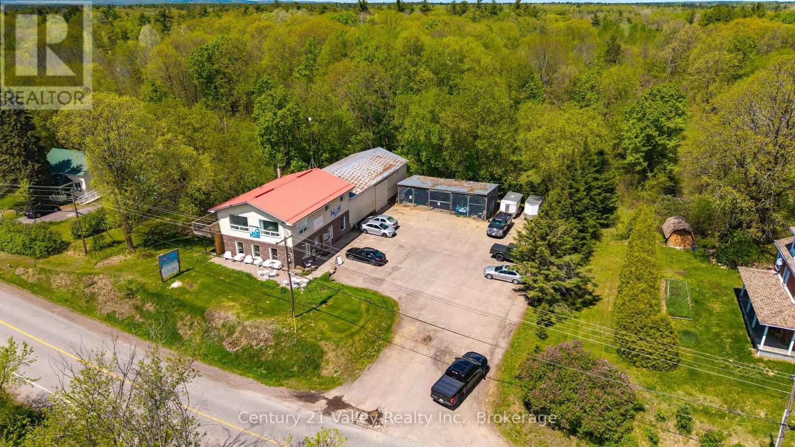 636 Mill Street, Greater Madawaska, Ontario K0J 1H0 - Photo 6 - X12922572