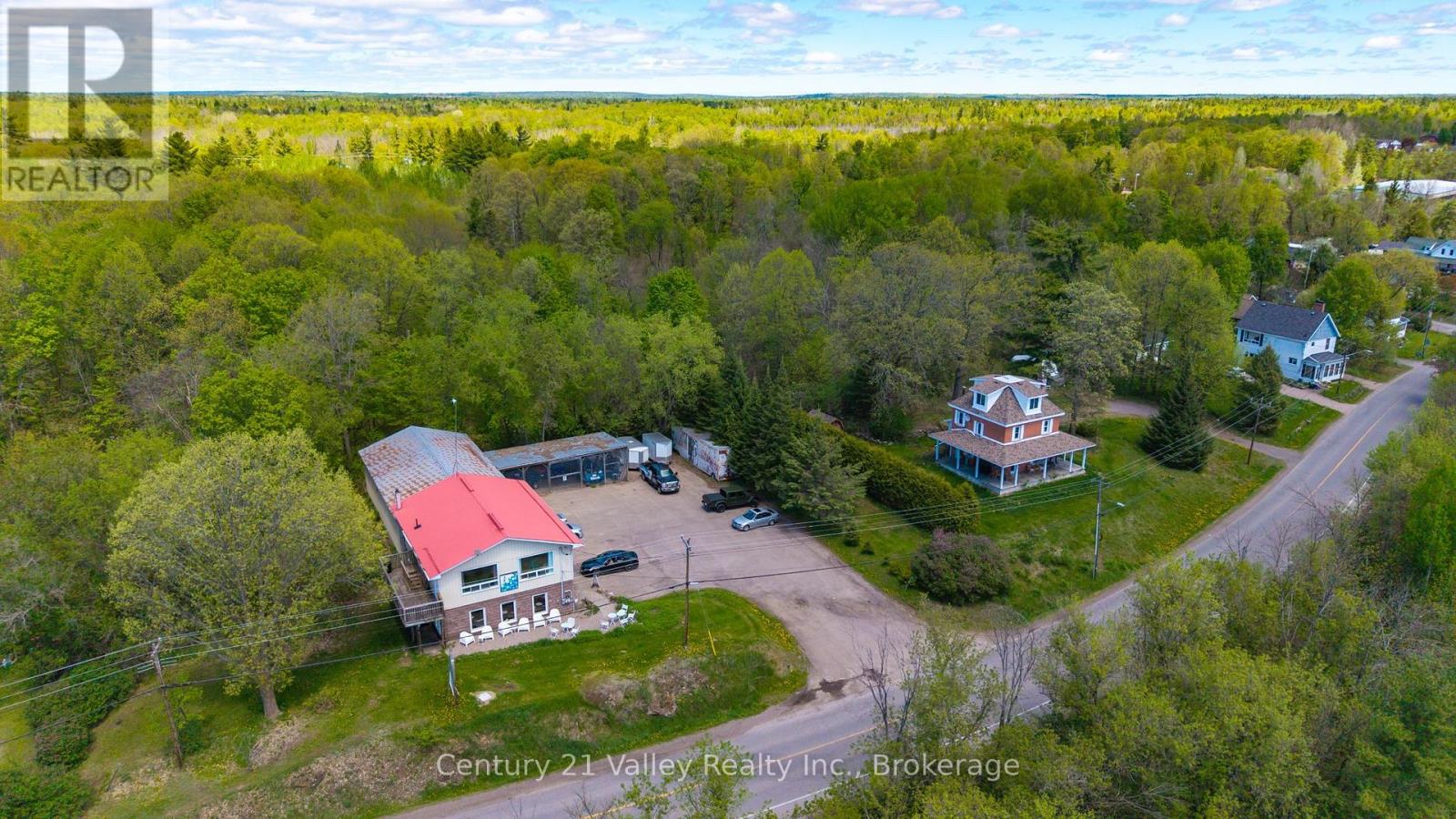636 Mill Street, Greater Madawaska, Ontario K0J 1H0 - Photo 8 - X12922572