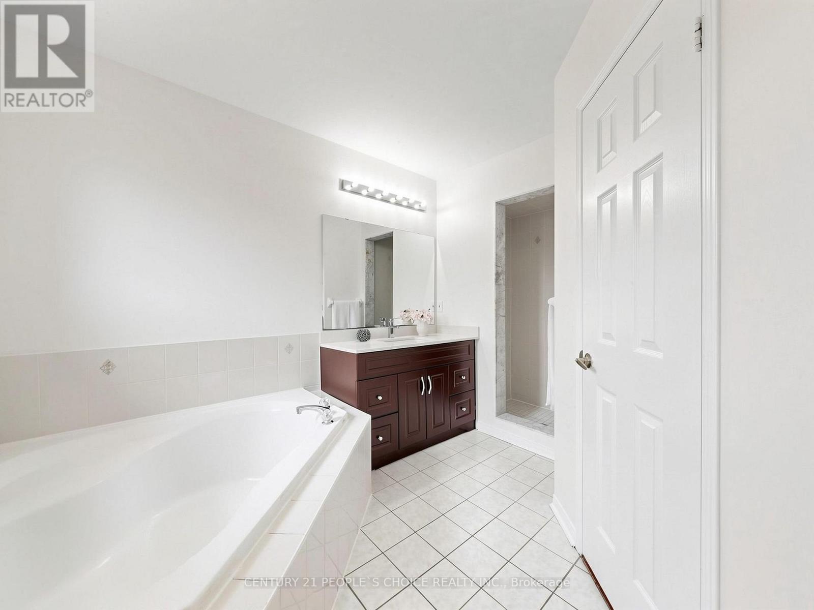 5362 Marblewood Drive, Mississauga, Ontario  L5V 2L9 - Photo 29 - W13169188