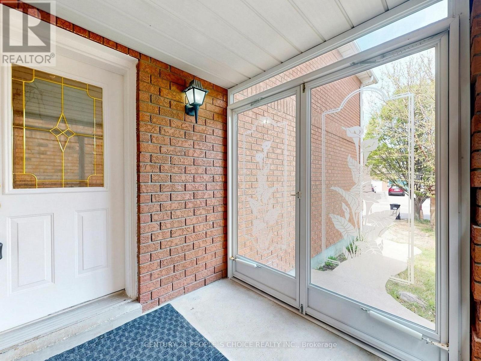 5362 Marblewood Drive, Mississauga, Ontario  L5V 2L9 - Photo 4 - W13169188