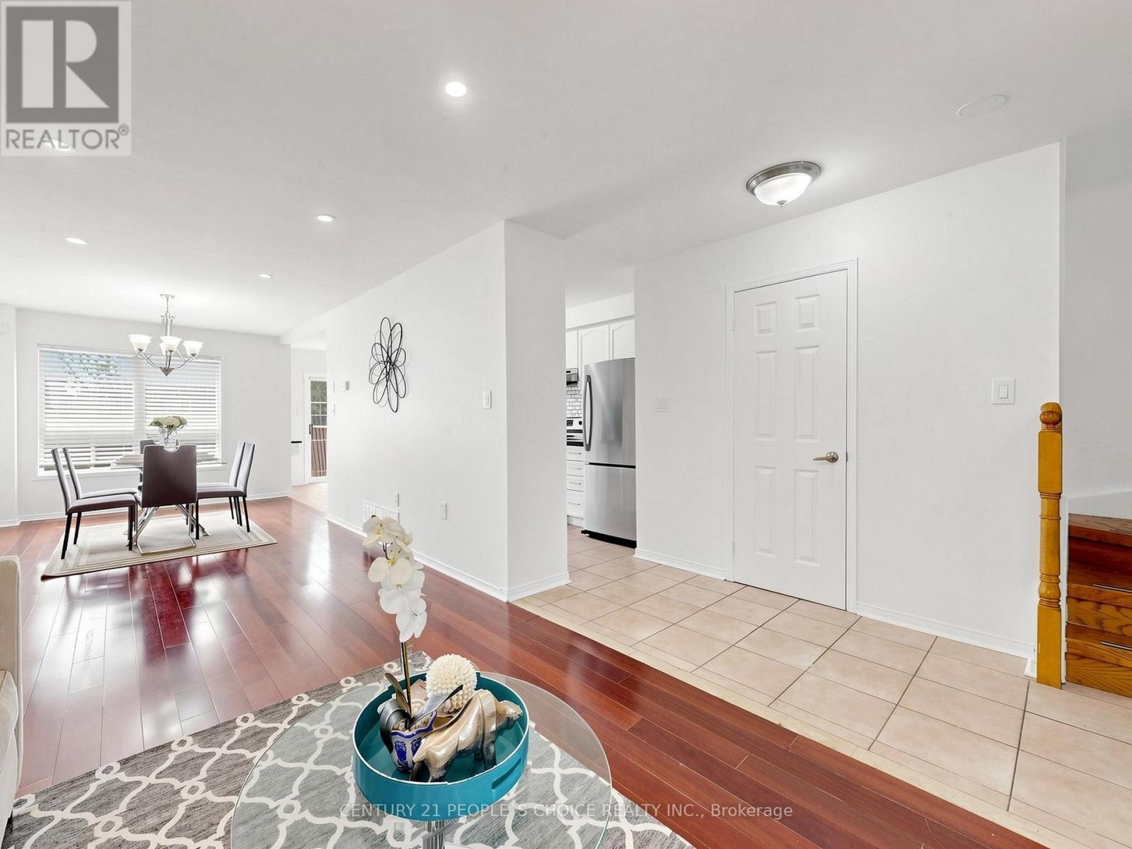 5362 Marblewood Drive, Mississauga, Ontario  L5V 2L9 - Photo 8 - W13169188