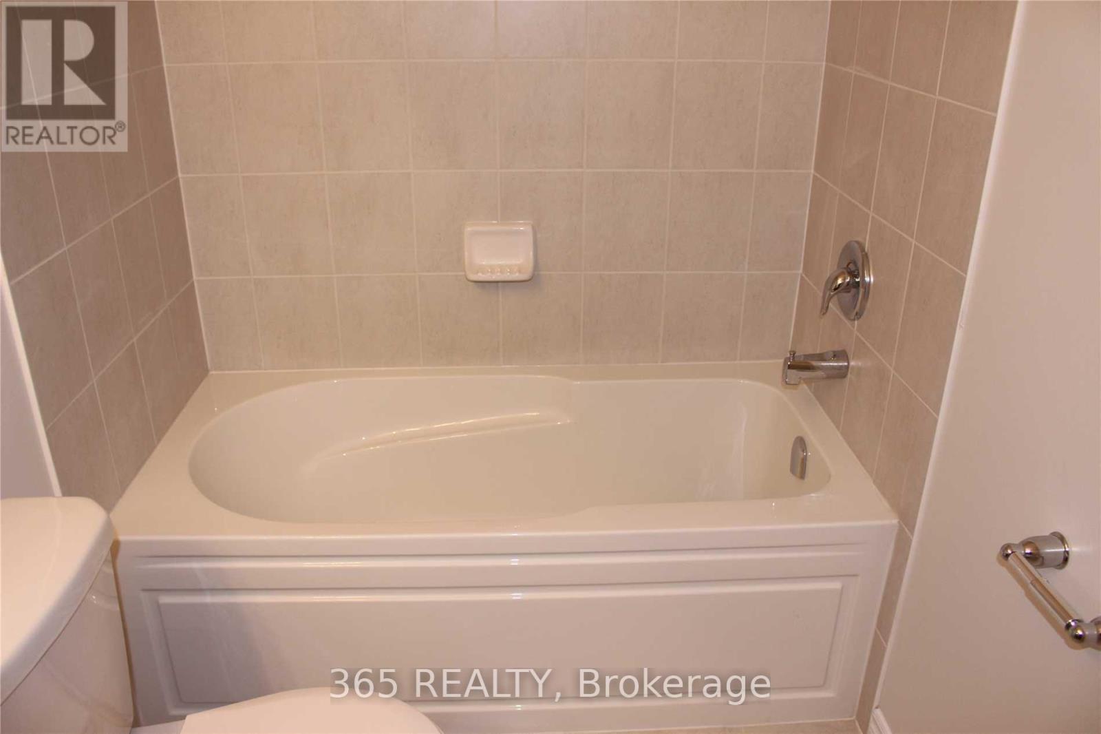 194 - 200 Veterans Drive, Brampton, Ontario  L7A 4S6 - Photo 12 - W13169218
