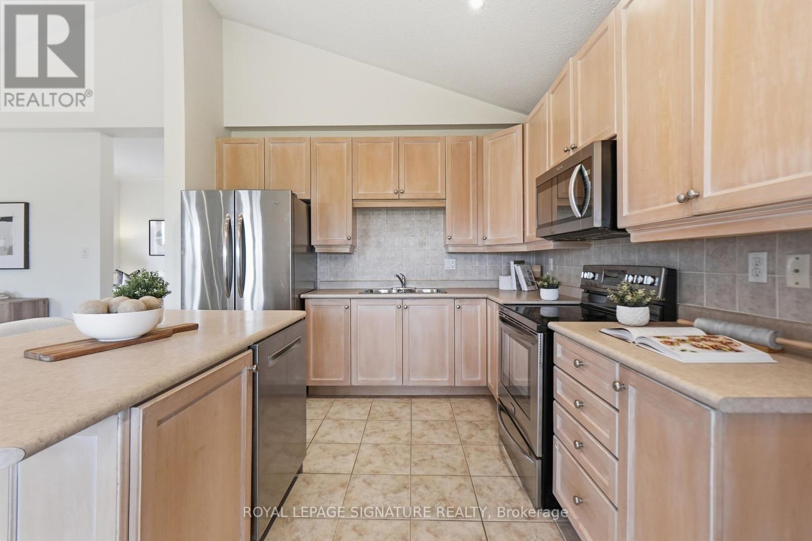 7226 Lowville Heights Road, Mississauga, Ontario  L5N 8L3 - Photo 21 - W13169222