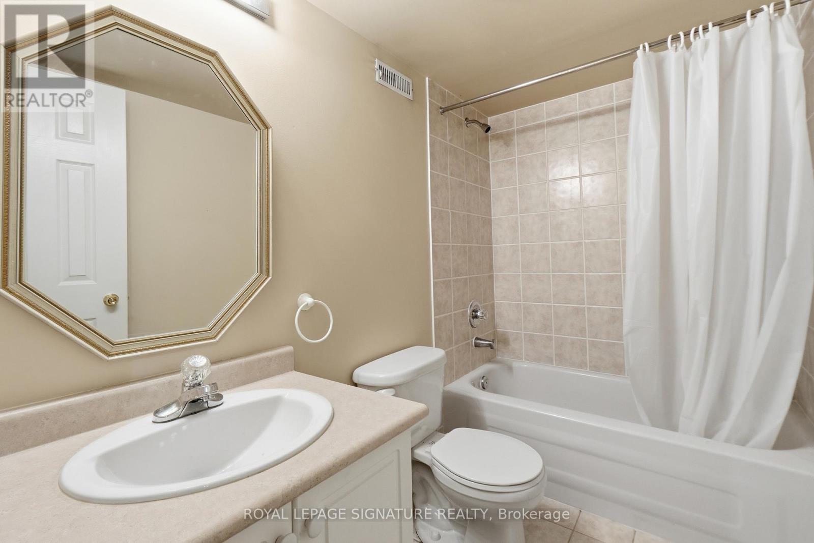 7226 Lowville Heights Road, Mississauga, Ontario  L5N 8L3 - Photo 38 - W13169222