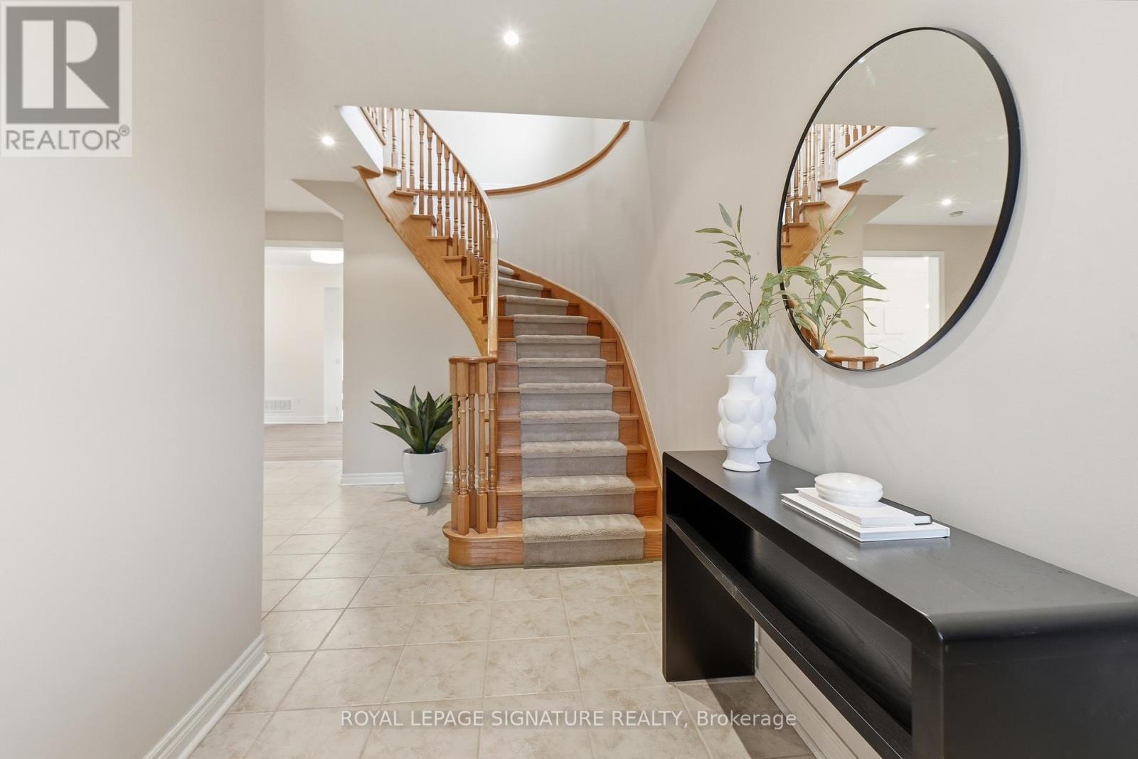 7226 Lowville Heights Road, Mississauga, Ontario  L5N 8L3 - Photo 4 - W13169222