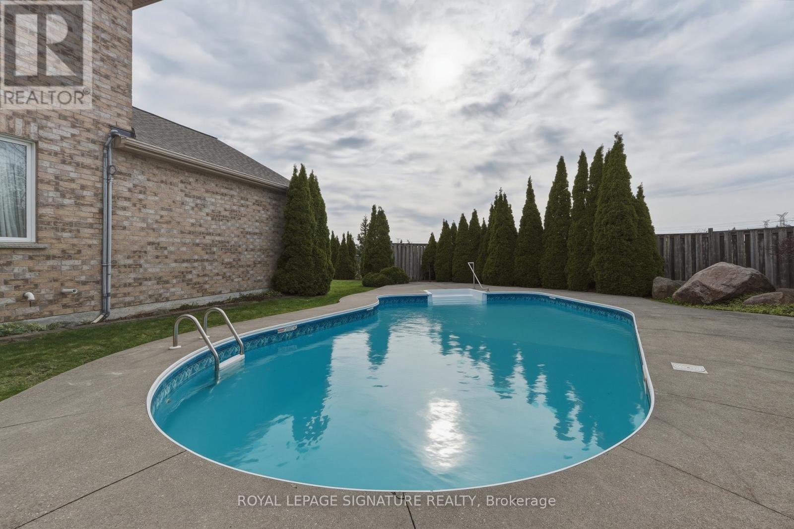 7226 Lowville Heights Road, Mississauga, Ontario  L5N 8L3 - Photo 43 - W13169222