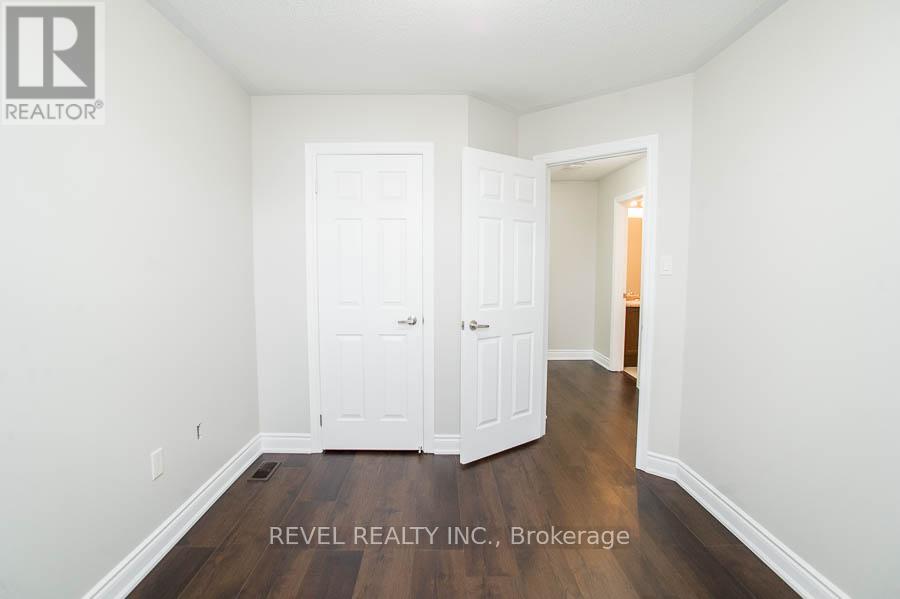 11 - 2435 Greenwich Drive, Oakville, Ontario  L6M 0S4 - Photo 14 - W13169268