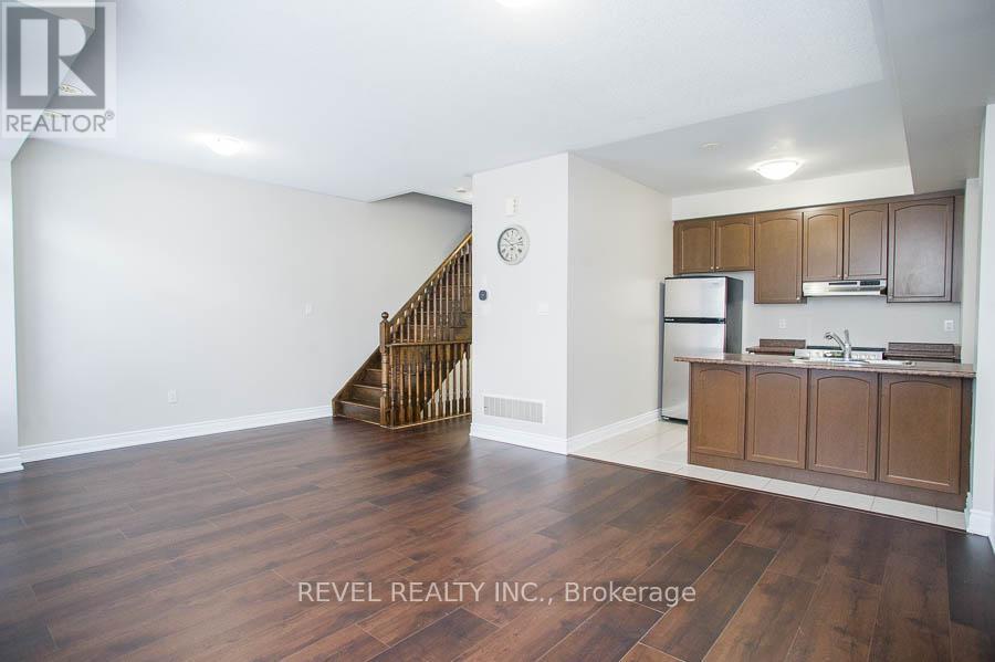 11 - 2435 Greenwich Drive, Oakville, Ontario  L6M 0S4 - Photo 4 - W13169268