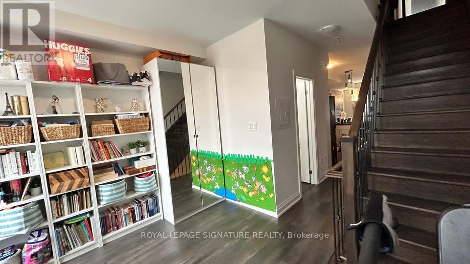 41 Creekbank Road, Toronto, Ontario  M6L 0A3 - Photo 10 - W13169306