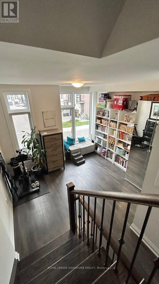 41 Creekbank Road, Toronto, Ontario  M6L 0A3 - Photo 11 - W13169306