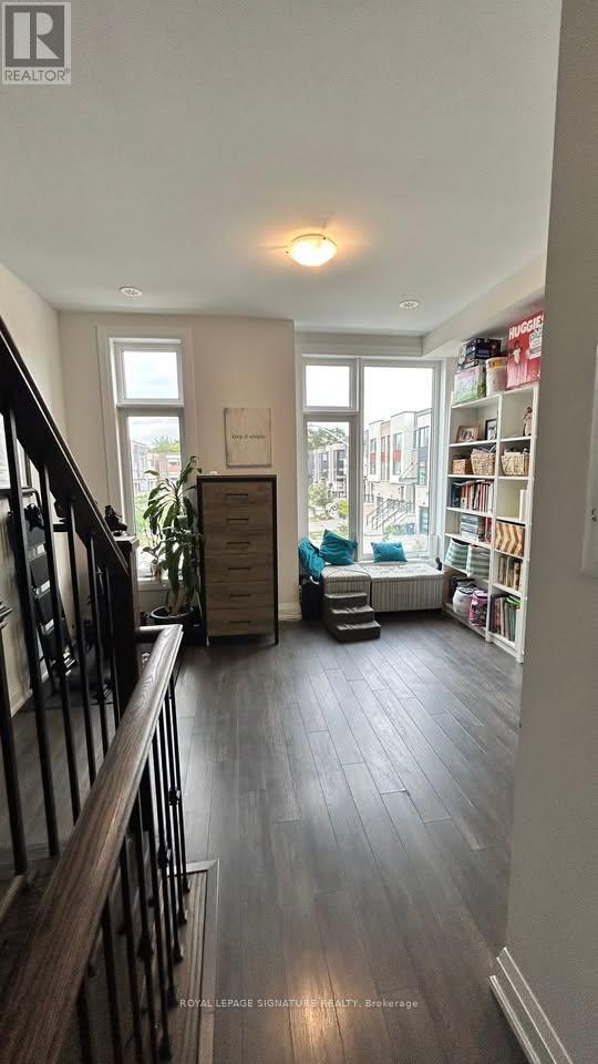 41 Creekbank Road, Toronto, Ontario  M6L 0A3 - Photo 14 - W13169306
