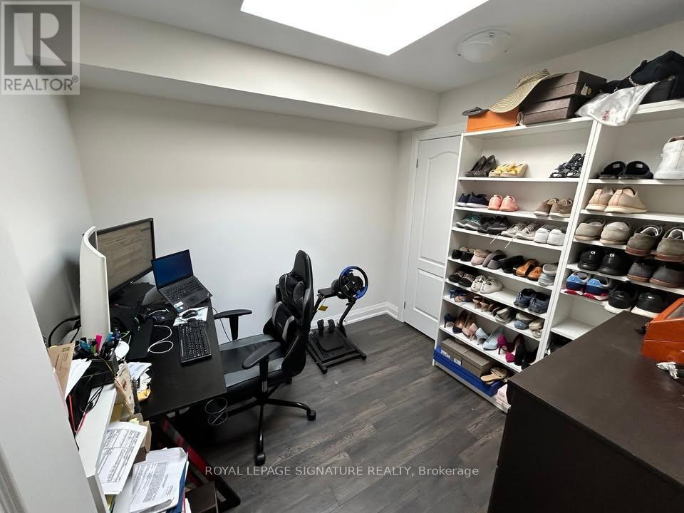 41 Creekbank Road, Toronto, Ontario  M6L 0A3 - Photo 19 - W13169306