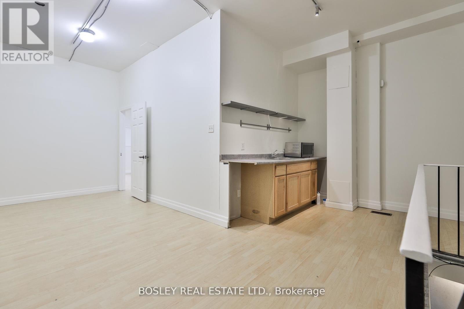 1674 St Clair Avenue W, Toronto, Ontario  M6N 1H8 - Photo 13 - W13169344
