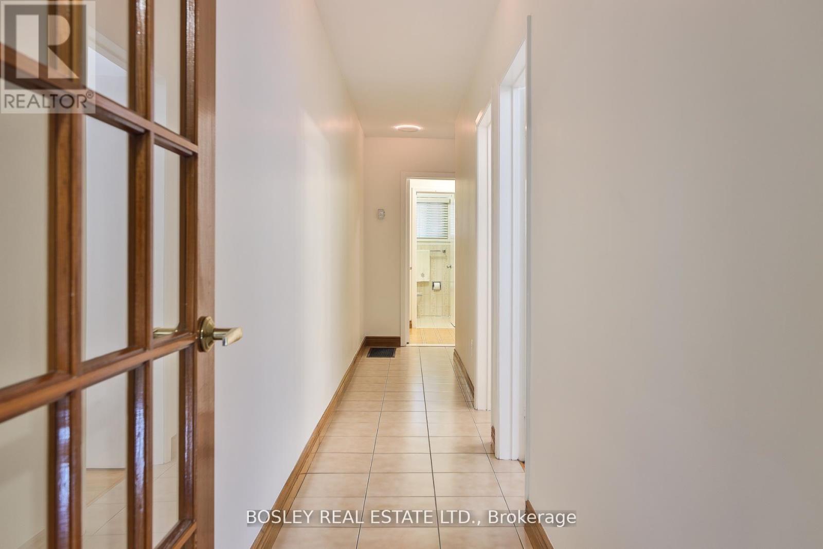 1674 St Clair Avenue W, Toronto, Ontario  M6N 1H8 - Photo 14 - W13169344