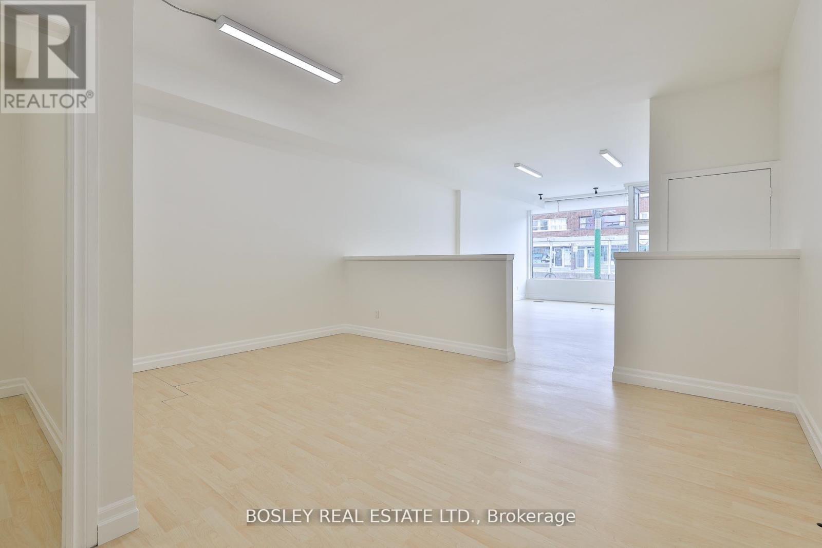 1674 St Clair Avenue W, Toronto, Ontario  M6N 1H8 - Photo 4 - W13169344