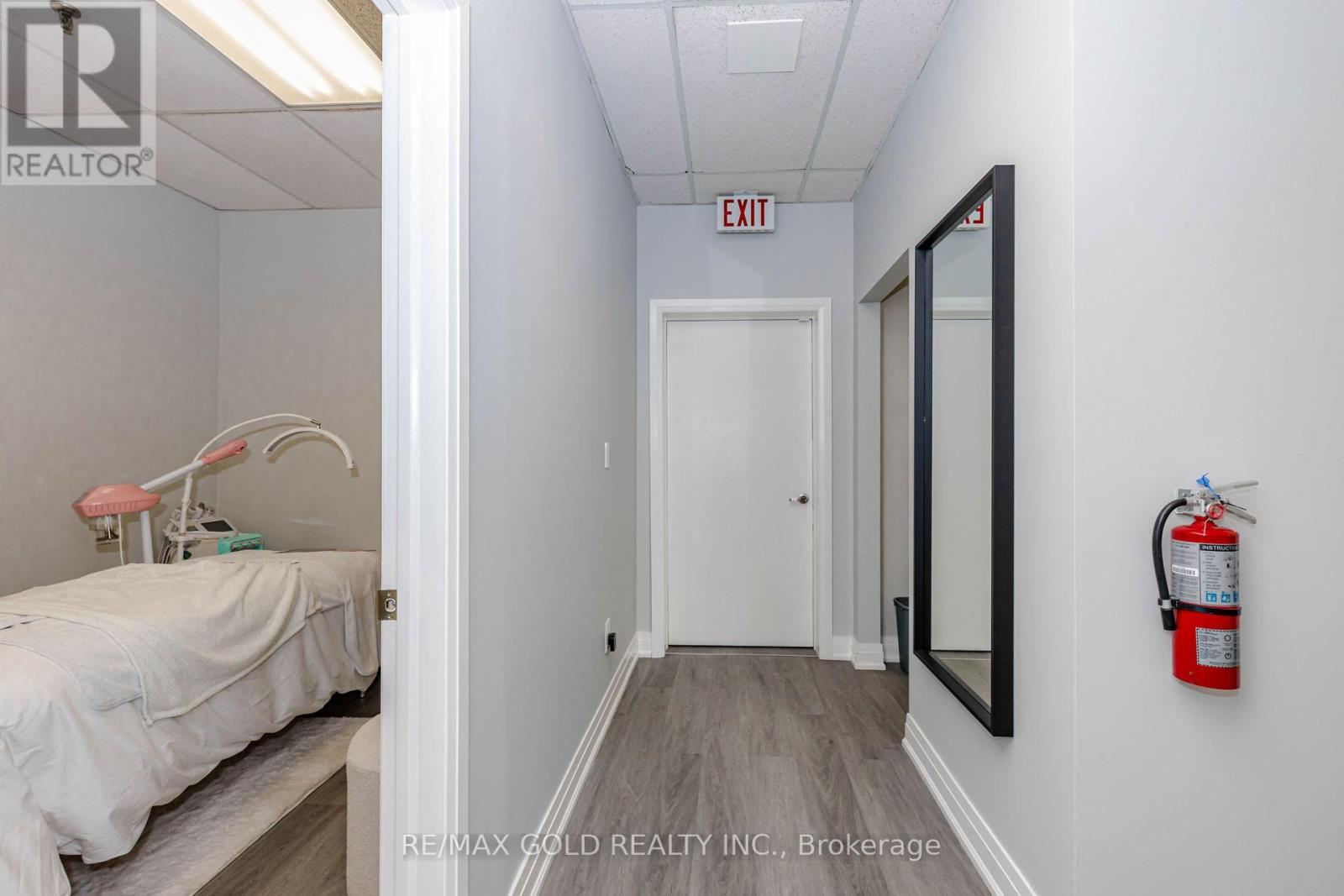 16 - 5484 Tomken Road, Mississauga, Ontario  L4W 2Z6 - Photo 20 - W13169352