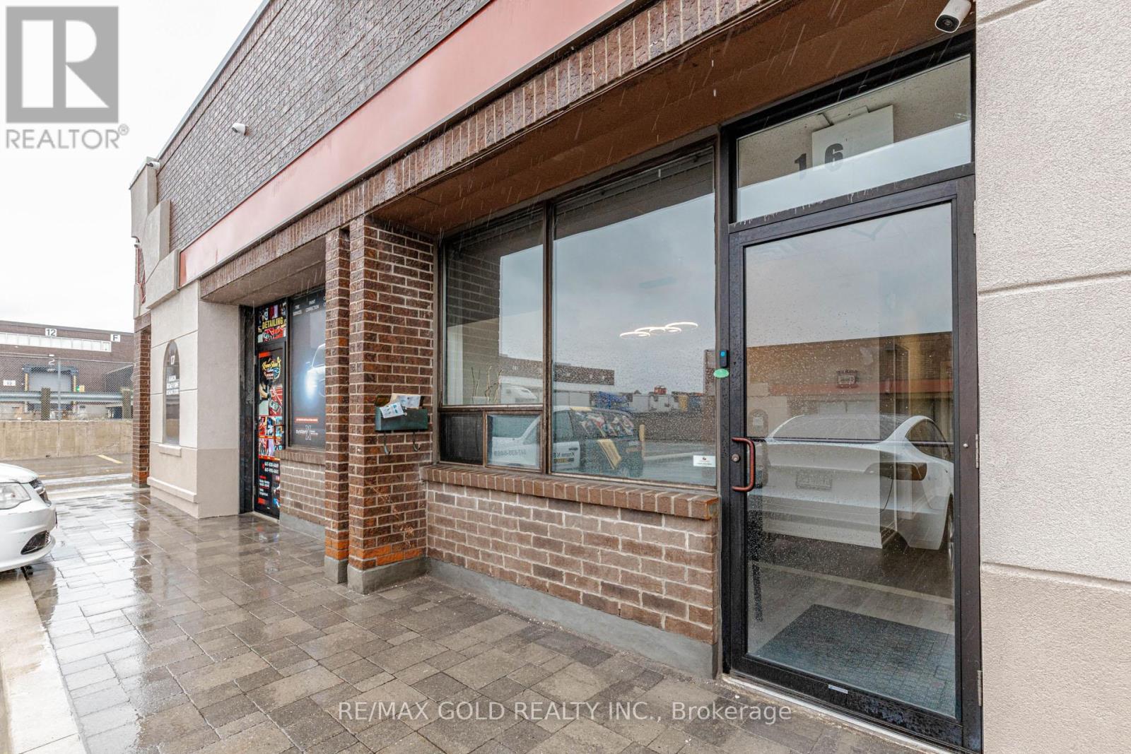 16 - 5484 Tomken Road, Mississauga, Ontario  L4W 2Z6 - Photo 5 - W13169352