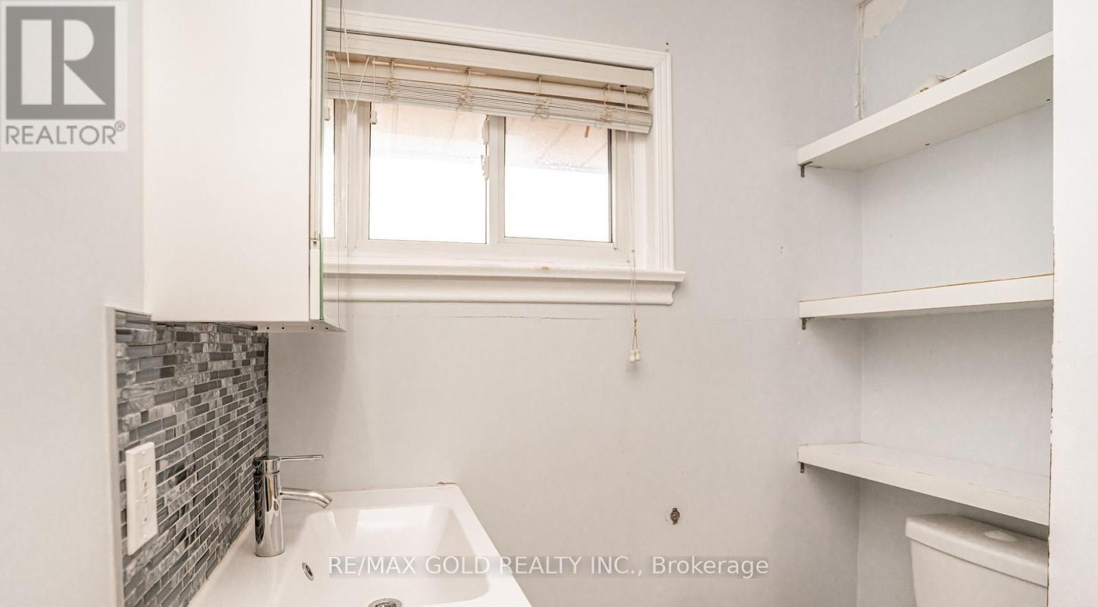 37 Carlyle Crescent, Brampton, Ontario  L6W 2Y9 - Photo 21 - W13169432