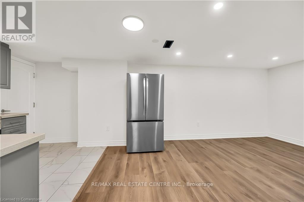Lower Level - 3608 Cherrington Crescent, Mississauga, Ontario  L5L 5C4 - Photo 6 - W13169492