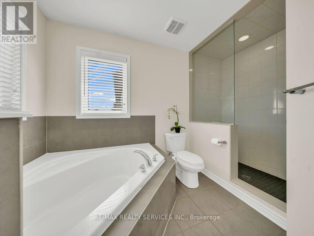 17 Leadenhall Road, Brampton, Ontario  L7A 4G4 - Photo 23 - W13169510