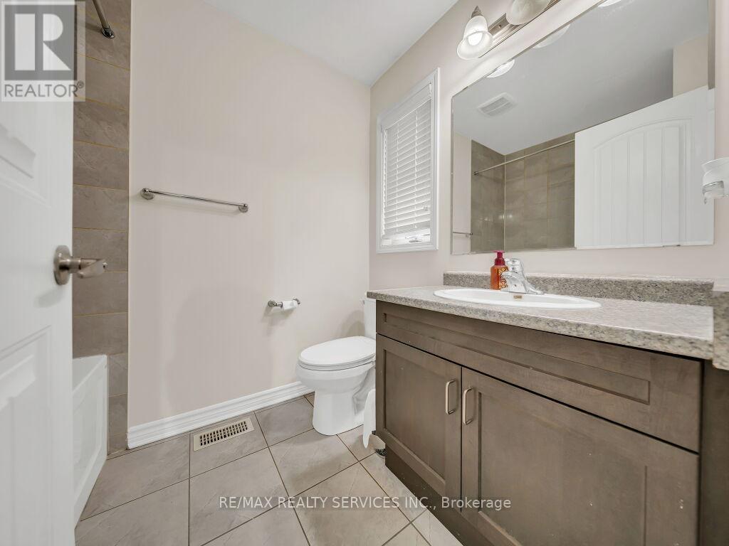 17 Leadenhall Road, Brampton, Ontario  L7A 4G4 - Photo 30 - W13169510