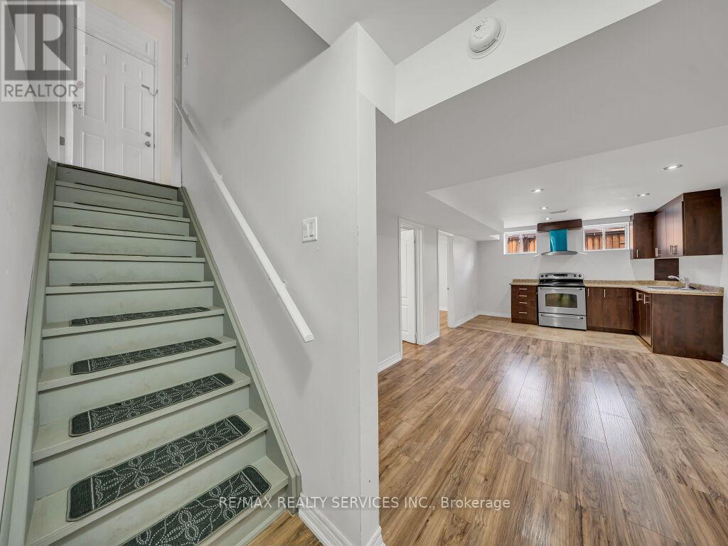 17 Leadenhall Road, Brampton, Ontario  L7A 4G4 - Photo 32 - W13169510