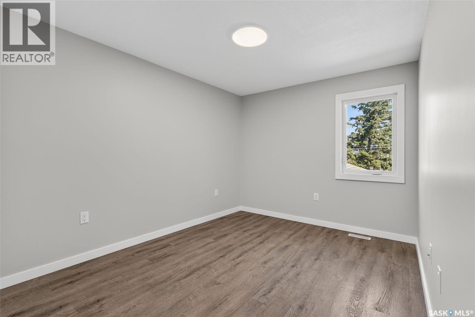 546 21st Street E, Prince Albert, Saskatchewan  S6V 1M4 - Photo 16 - SK037009