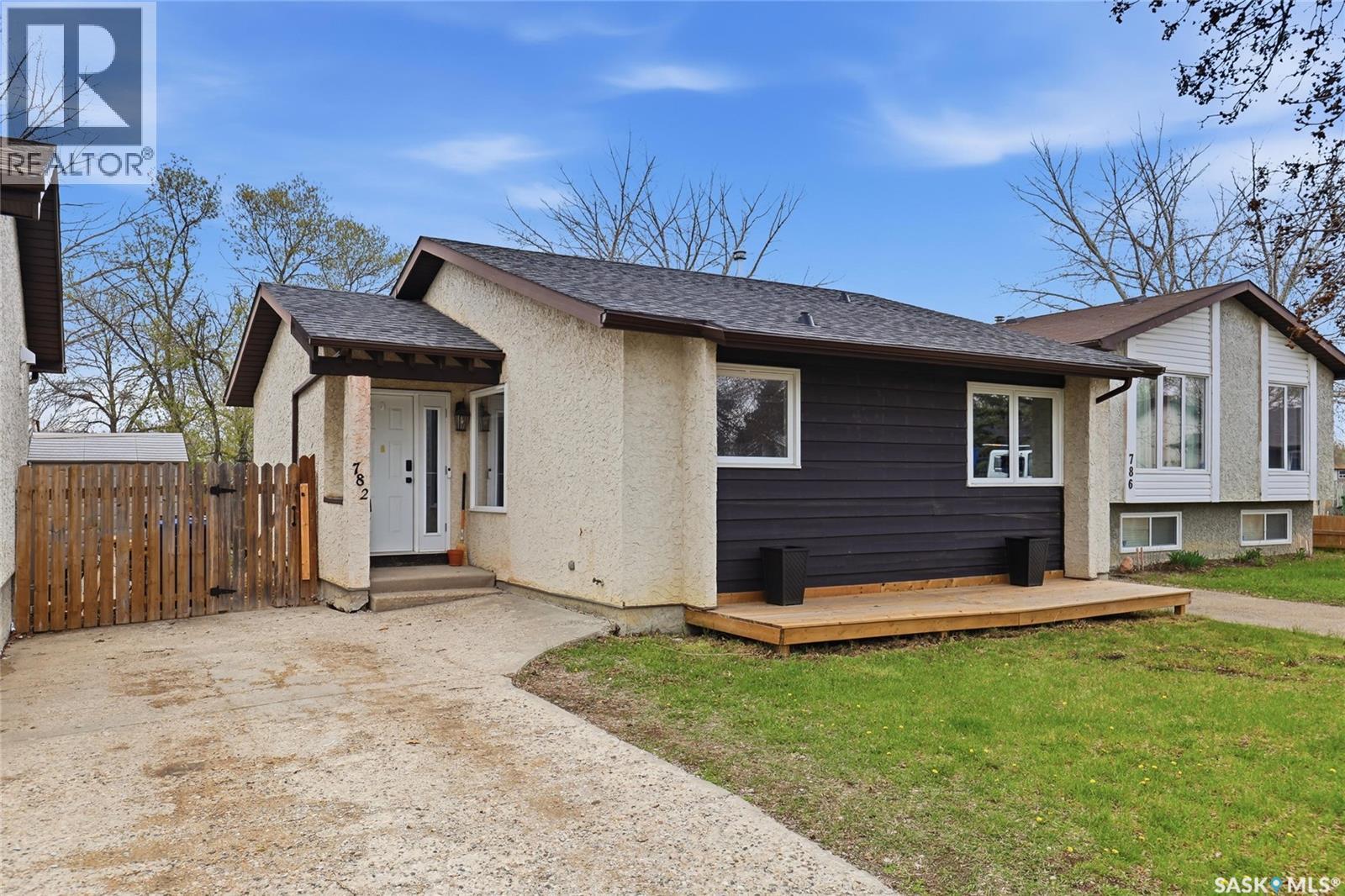 782 Hayworth CRESCENT N, regina, Saskatchewan