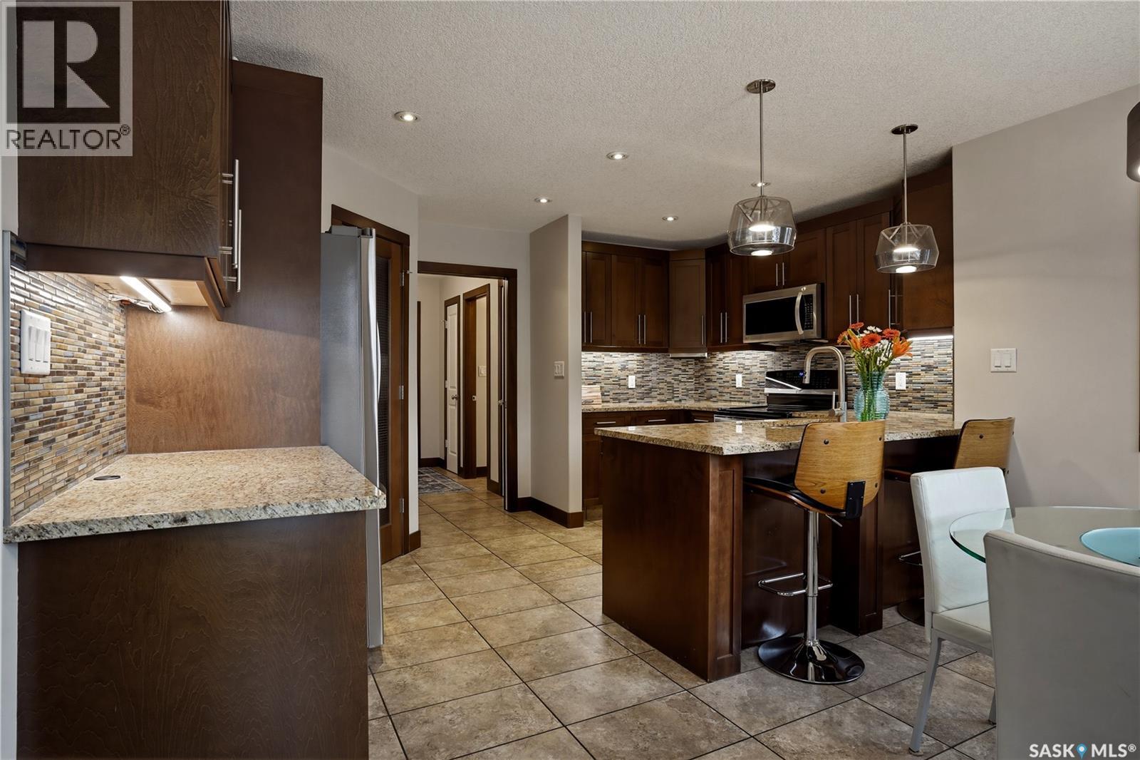 8034 Fairways West Drive, Regina, Saskatchewan  S4Y 0A5 - Photo 10 - SK036978