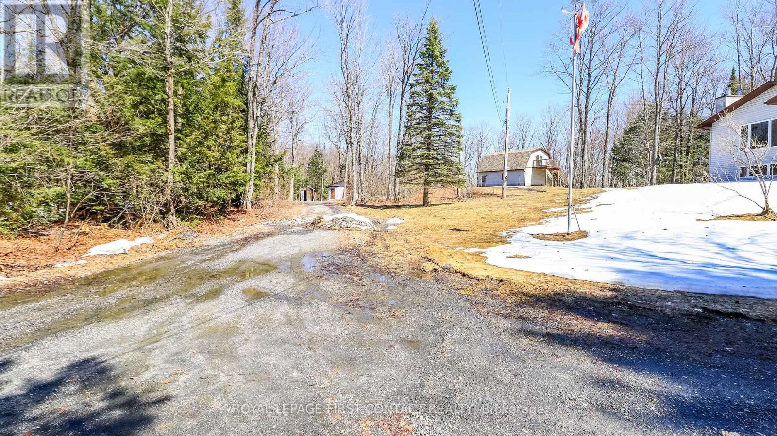 1518 Lone Pine Drive, Bracebridge, Ontario  P1L 1X4 - Photo 3 - X13169260