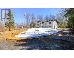 1518 LONE PINE DRIVE, Bracebridge, Ontario