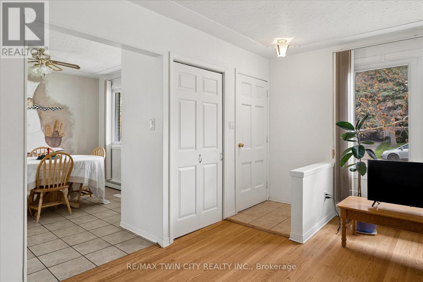 26 Tutton Place, Cambridge, Ontario  N1R 4S8 - Photo 6 - X13169350