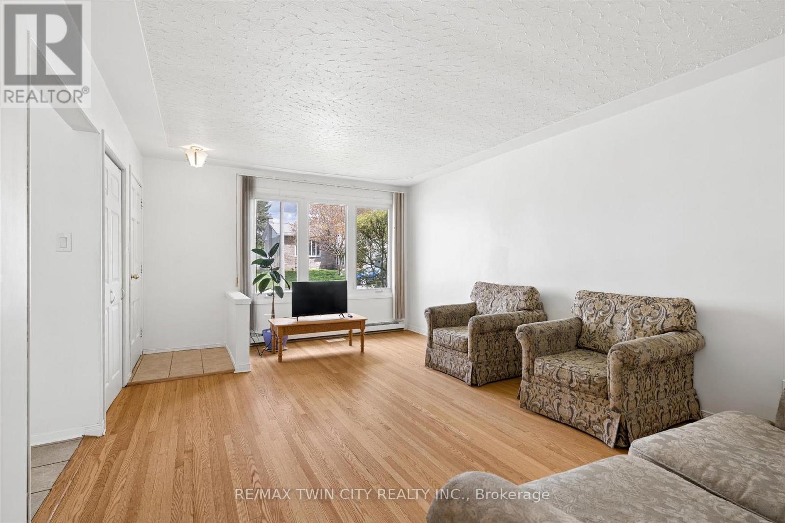 26 Tutton Place, Cambridge, Ontario  N1R 4S8 - Photo 7 - X13169350