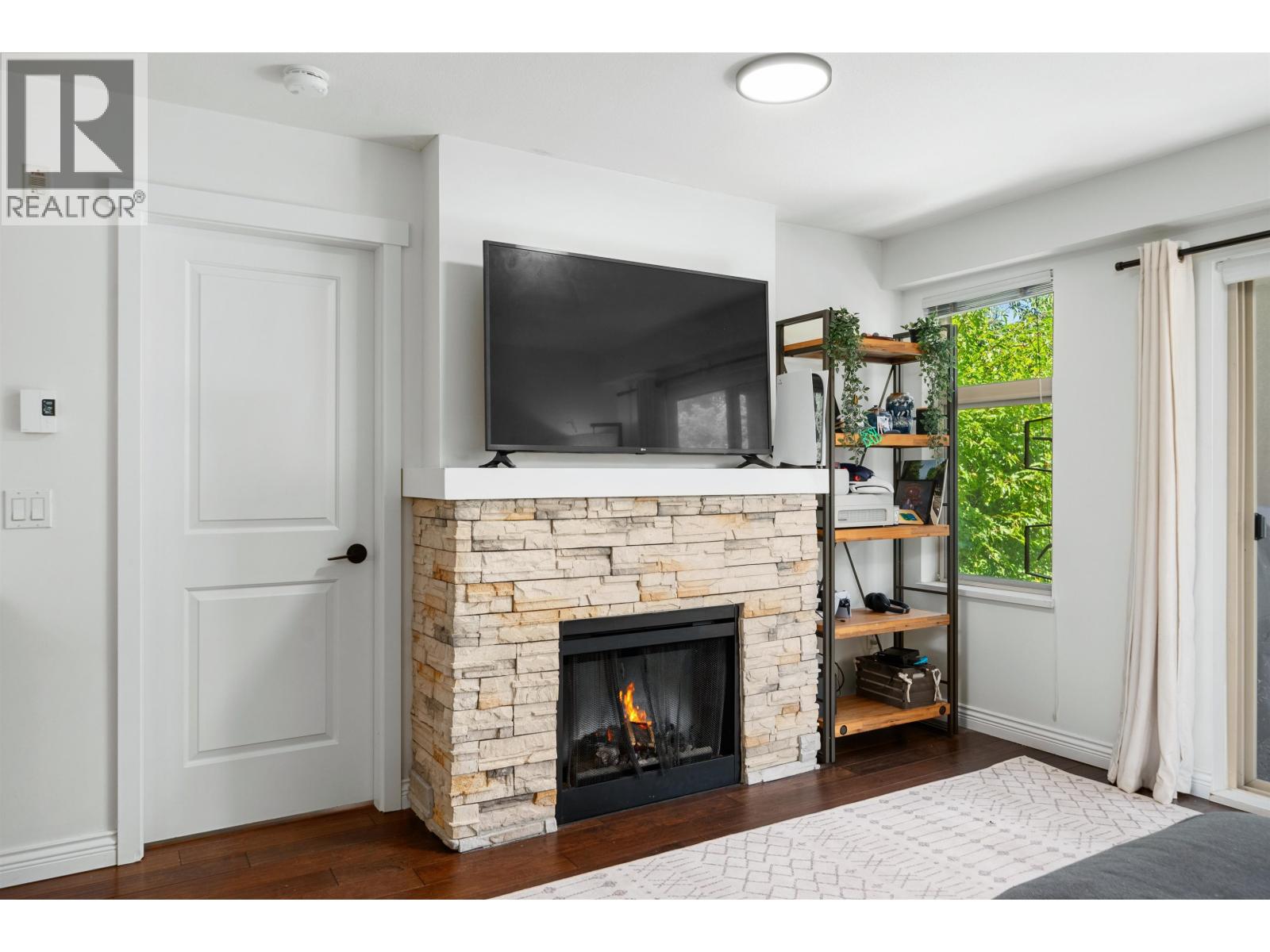 208 500 Klahanie Drive, Port Moody, British Columbia  V3H 5L1 - Photo 11 - R3127303