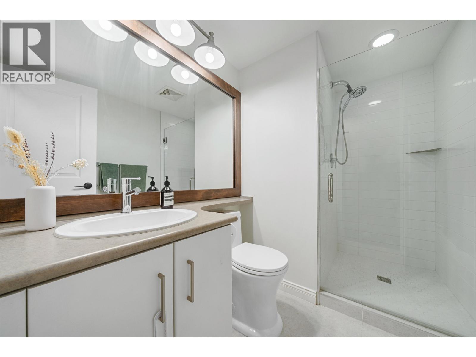 208 500 Klahanie Drive, Port Moody, British Columbia  V3H 5L1 - Photo 25 - R3127303