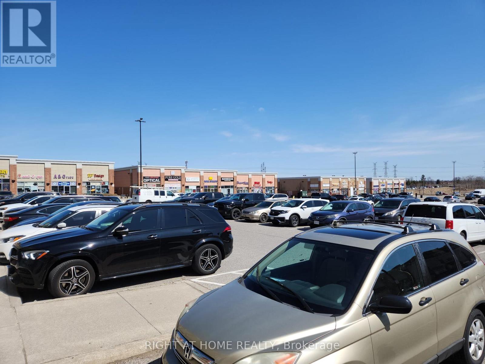 96 Second-Level Corner - 20 New Delhi Drive, Markham, Ontario  L3S 0B5 - Photo 6 - N12911706