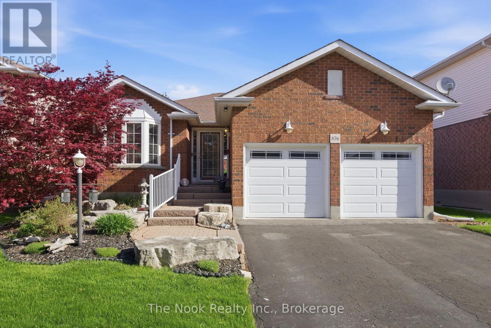 876 Sundance Circle, Oshawa (Northglen), Ontario  L1J 8P1 - Photo 1 - E13169550