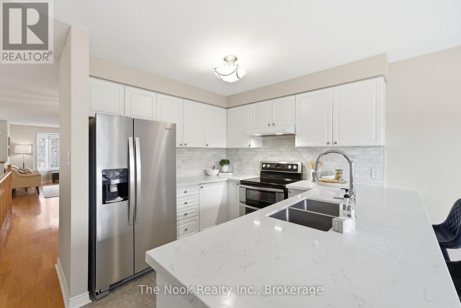 876 Sundance Circle, Oshawa (Northglen), Ontario  L1J 8P1 - Photo 14 - E13169550