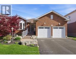 876 SUNDANCE CIRCLE, Oshawa, Ontario