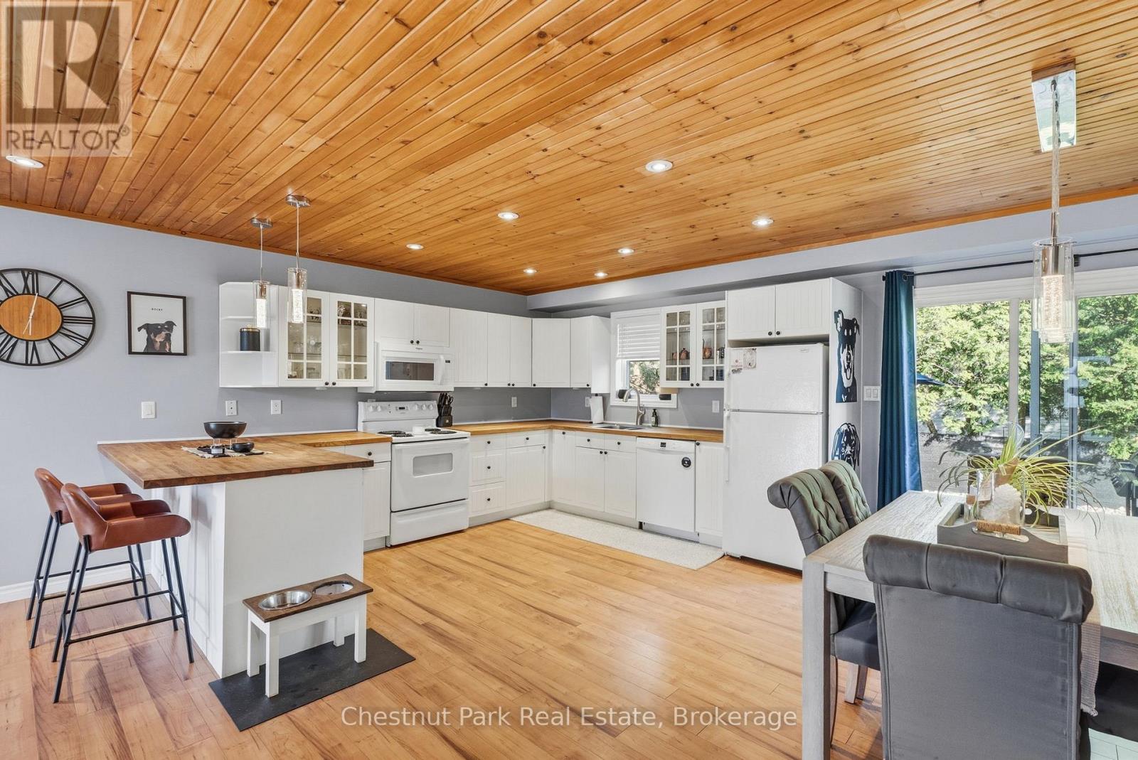 6 Johnston Street, Muskoka Lakes, Ontario  P0B 1J0 - Photo 14 - X13169660