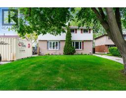 4 Donalda DRIVE, Chatham, Ontario