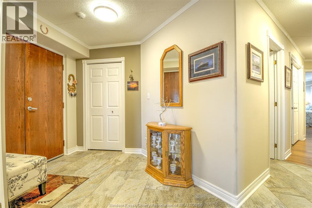 320 Village Grove Drive Unit# A401, Tecumseh, Ontario  N8N 4X7 - Photo 3 - 26012013