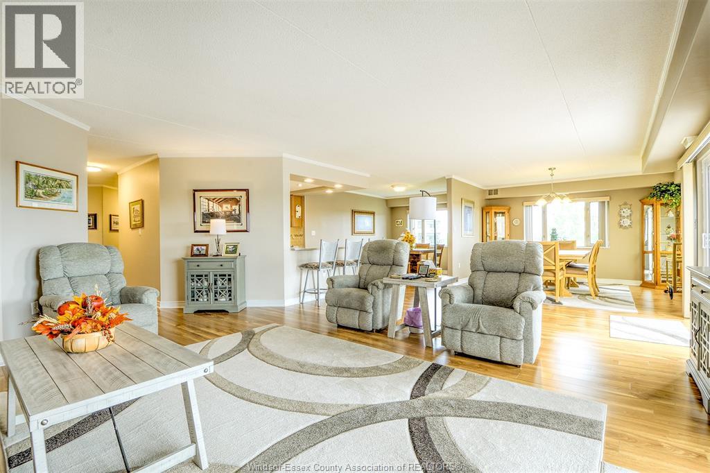 320 Village Grove Drive Unit# A401, Tecumseh, Ontario  N8N 4X7 - Photo 7 - 26012013