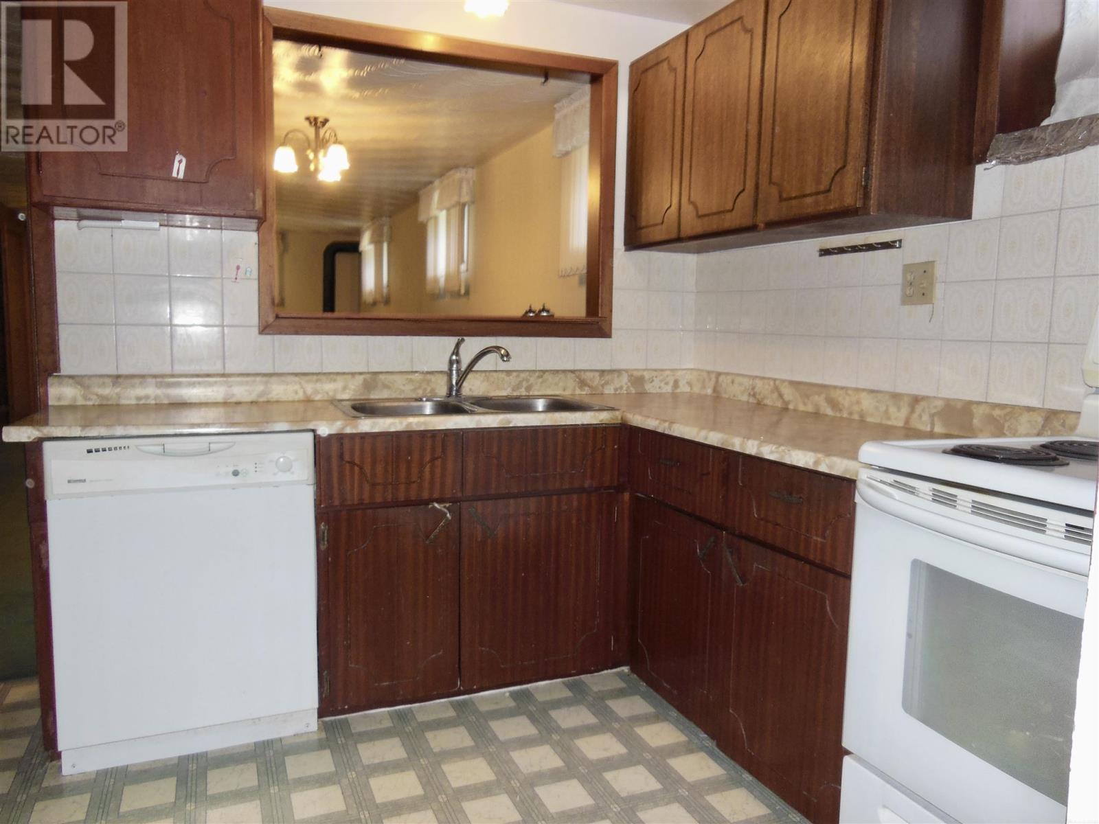 556 Connaught Ave, Sault Ste. Marie, Ontario P6C 2E2 - Photo 17 - SM261139