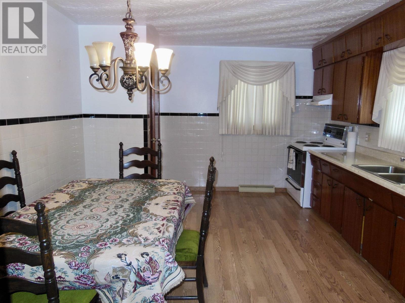 556 Connaught Ave, Sault Ste. Marie, Ontario P6C 2E2 - Photo 8 - SM261139