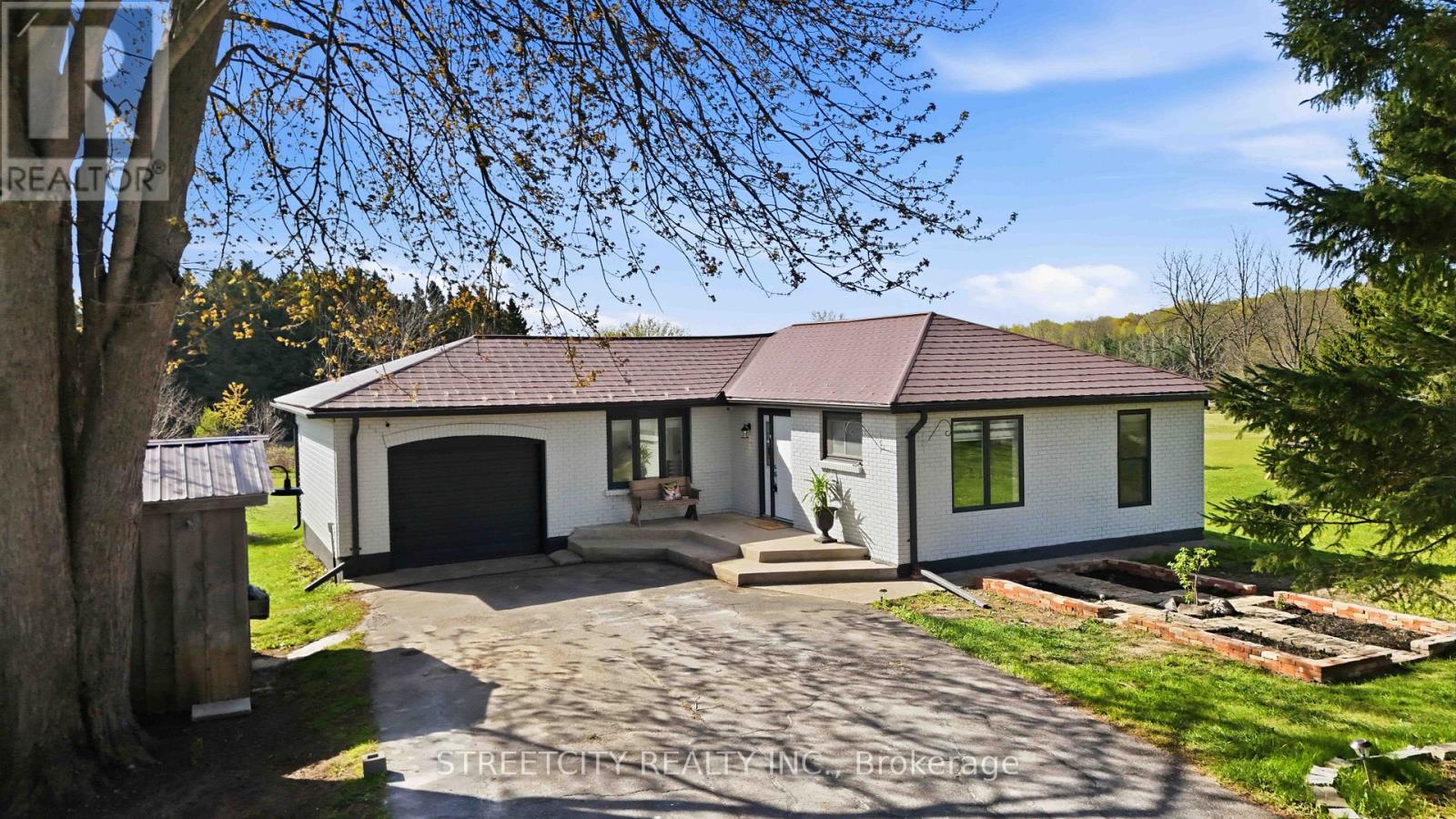 10867 Melrose Drive, Middlesex Centre, Ontario  N0L 1R0 - Photo 4 - X13169578