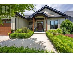18 BELMONT AVENUE, Tillsonburg, Ontario